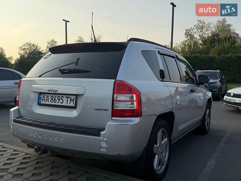 Позашляховик / Кросовер Jeep Compass 2008 в Києві