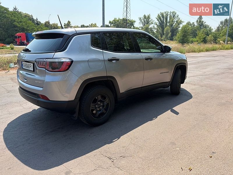 Внедорожник / Кроссовер Jeep Compass 2017 в Броварах