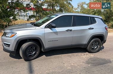 Внедорожник / Кроссовер Jeep Compass 2017 в Броварах