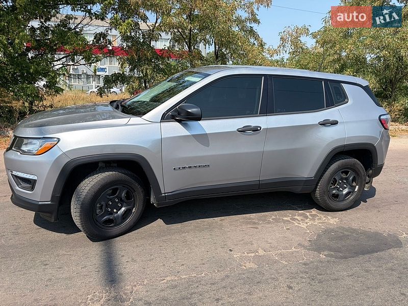 Внедорожник / Кроссовер Jeep Compass 2017 в Броварах
