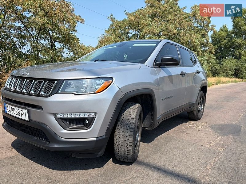 Внедорожник / Кроссовер Jeep Compass 2017 в Броварах