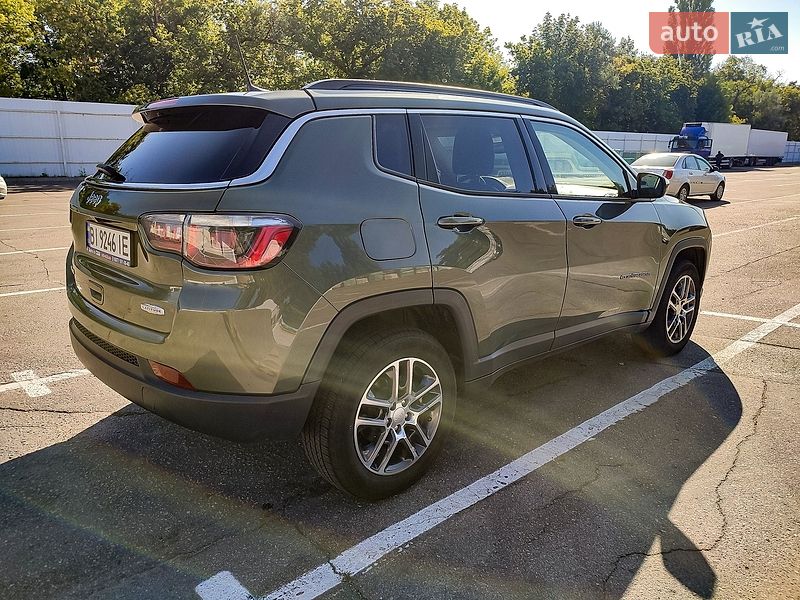 Внедорожник / Кроссовер Jeep Compass 2017 в Кременчуге