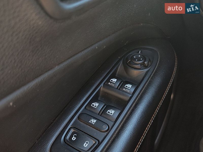 Внедорожник / Кроссовер Jeep Compass 2017 в Кременчуге