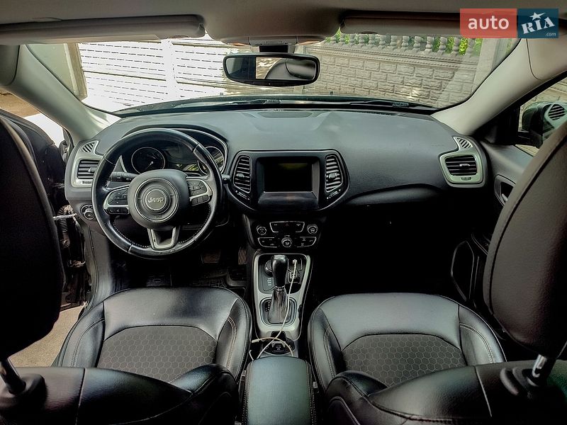 Внедорожник / Кроссовер Jeep Compass 2017 в Кременчуге