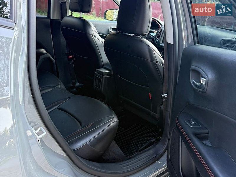 Внедорожник / Кроссовер Jeep Compass 2019 в Сумах