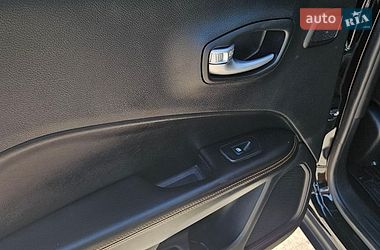 Внедорожник / Кроссовер Jeep Compass 2018 в Ахтырке