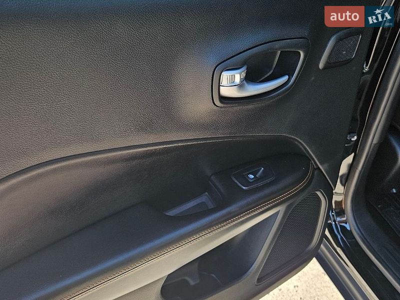 Внедорожник / Кроссовер Jeep Compass 2018 в Ахтырке