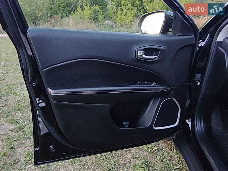 Позашляховик / Кросовер Jeep Compass 2018 в Полтаві