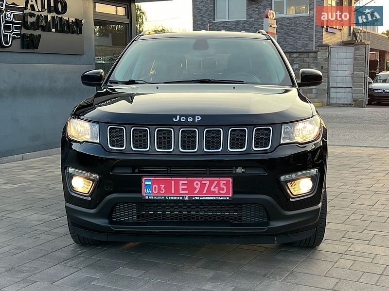 Внедорожник / Кроссовер Jeep Compass 2019 в Ровно