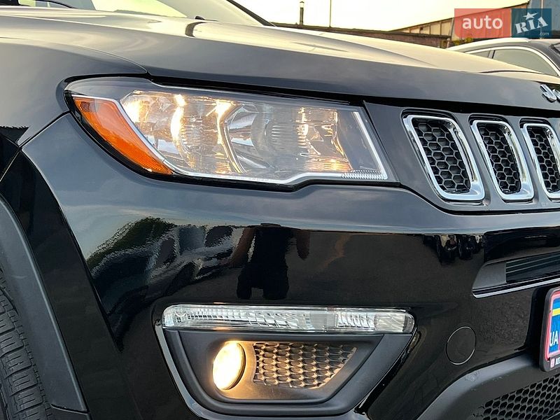 Внедорожник / Кроссовер Jeep Compass 2019 в Ровно