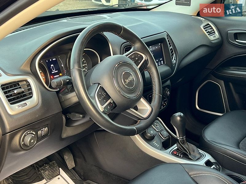Внедорожник / Кроссовер Jeep Compass 2019 в Ровно