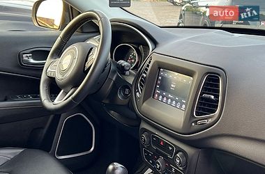 Внедорожник / Кроссовер Jeep Compass 2019 в Ровно
