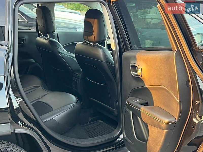 Внедорожник / Кроссовер Jeep Compass 2019 в Ровно