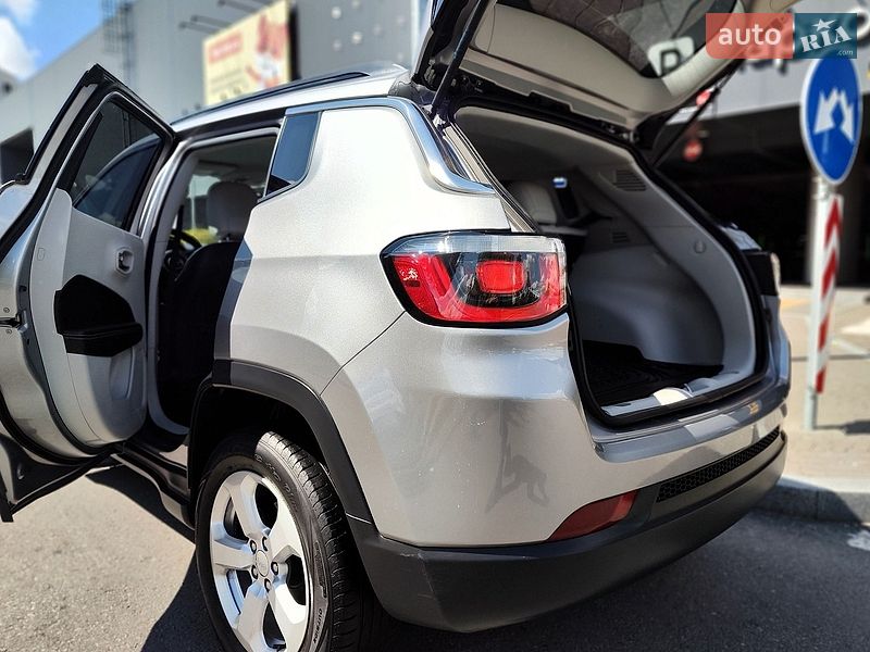 Внедорожник / Кроссовер Jeep Compass 2018 в Киеве