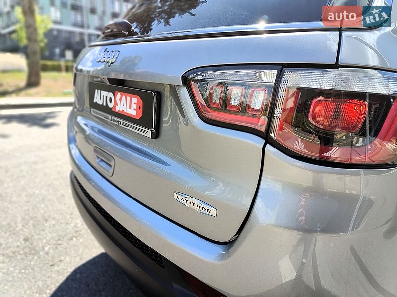Внедорожник / Кроссовер Jeep Compass 2018 в Киеве
