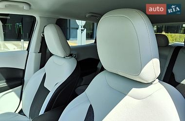 Внедорожник / Кроссовер Jeep Compass 2018 в Киеве