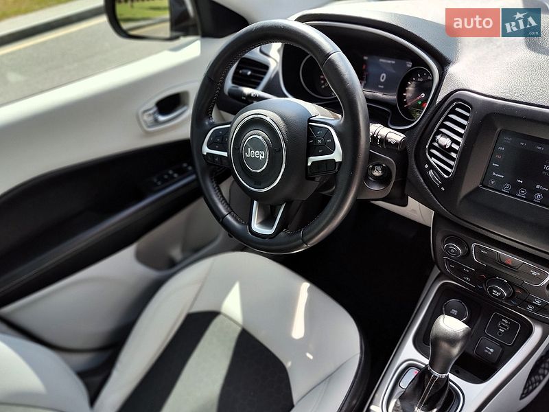 Внедорожник / Кроссовер Jeep Compass 2018 в Киеве