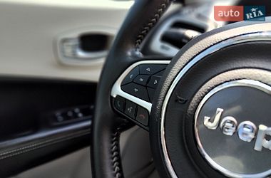 Внедорожник / Кроссовер Jeep Compass 2018 в Киеве
