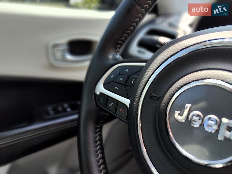 Внедорожник / Кроссовер Jeep Compass 2018 в Киеве