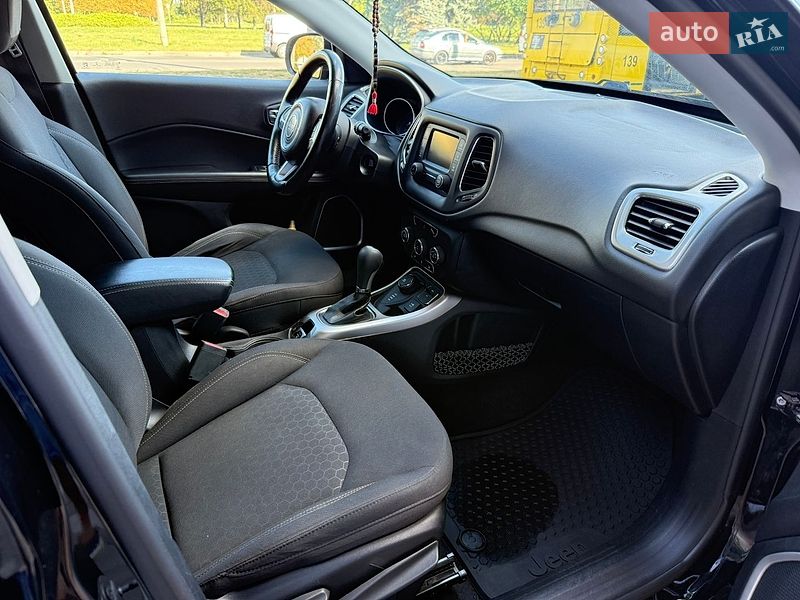Позашляховик / Кросовер Jeep Compass 2017 в Полтаві