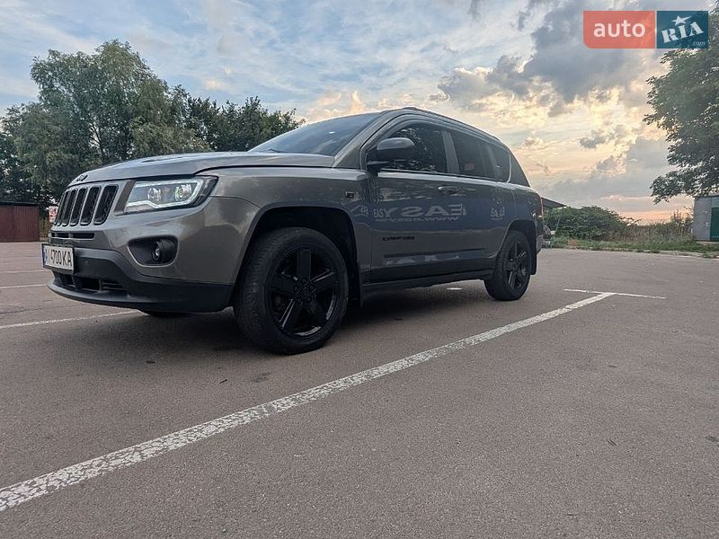 Внедорожник / Кроссовер Jeep Compass 2012 в Киеве