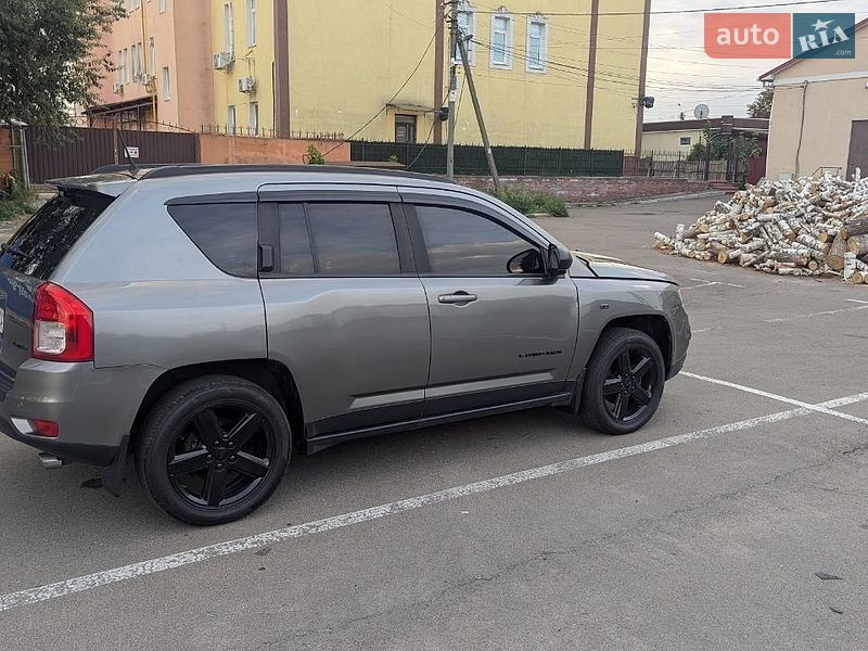 Внедорожник / Кроссовер Jeep Compass 2012 в Киеве