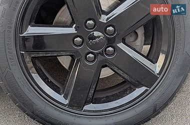 Внедорожник / Кроссовер Jeep Compass 2012 в Киеве