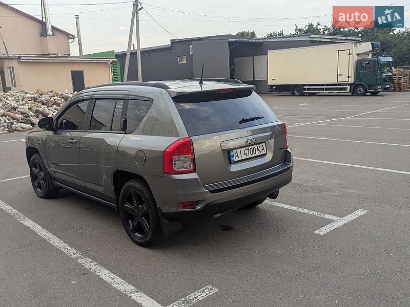 Внедорожник / Кроссовер Jeep Compass 2012 в Киеве