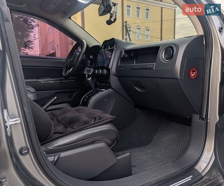 Внедорожник / Кроссовер Jeep Compass 2012 в Киеве