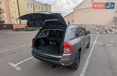 Внедорожник / Кроссовер Jeep Compass 2012 в Киеве