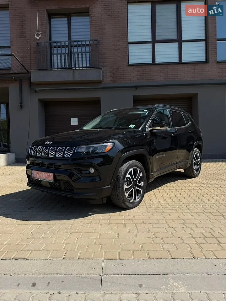 2022 Jeep Compass - фото 1