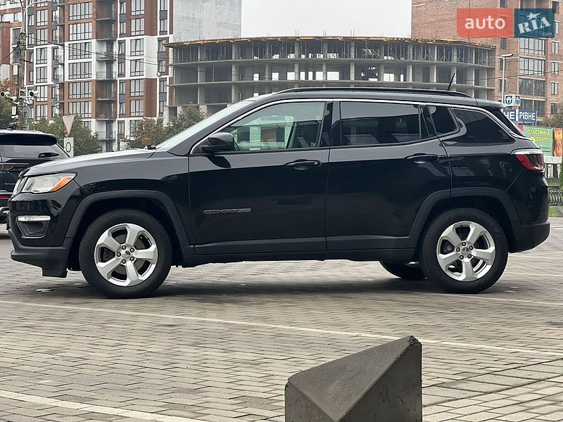 Внедорожник / Кроссовер Jeep Compass 2017 в Ровно