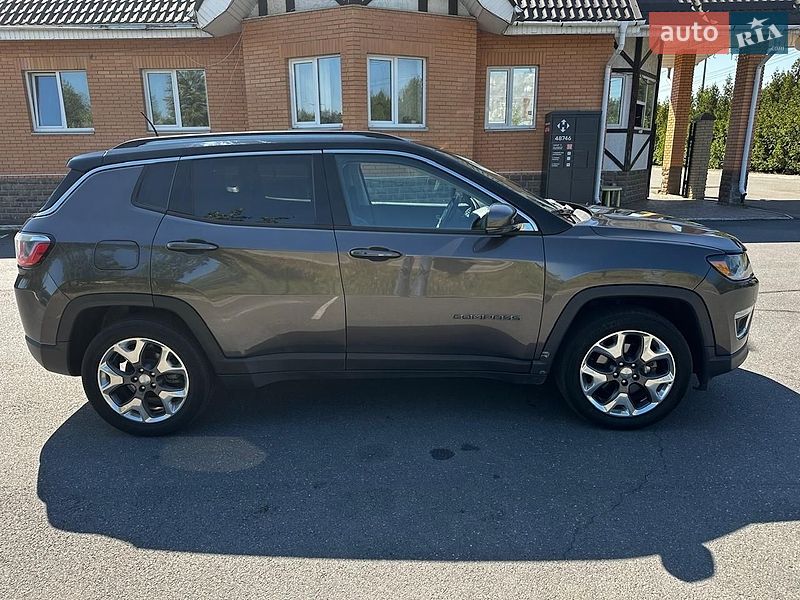 Внедорожник / Кроссовер Jeep Compass 2019 в Киеве