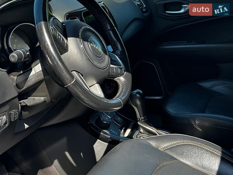 Внедорожник / Кроссовер Jeep Compass 2019 в Киеве