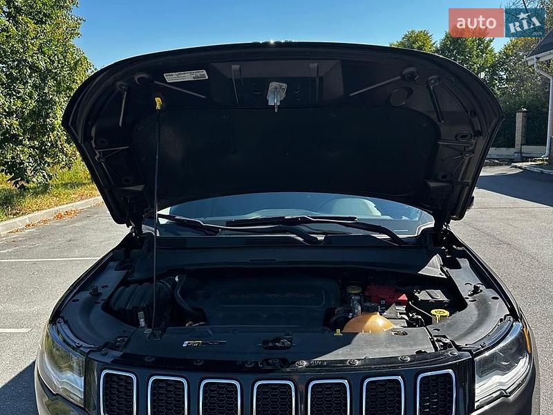 Внедорожник / Кроссовер Jeep Compass 2019 в Киеве