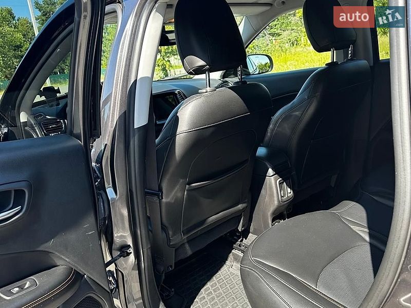 Внедорожник / Кроссовер Jeep Compass 2019 в Киеве