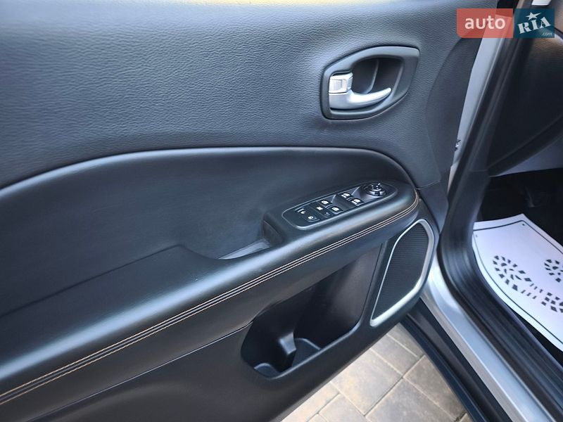 Позашляховик / Кросовер Jeep Compass 2018 в Луцьку
