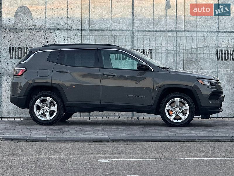 Внедорожник / Кроссовер Jeep Compass 2023 в Киеве