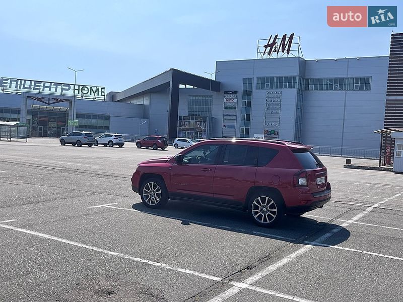 Внедорожник / Кроссовер Jeep Compass 2016 в Киеве