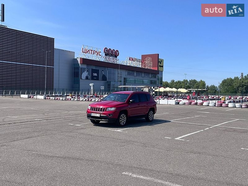 Внедорожник / Кроссовер Jeep Compass 2016 в Киеве