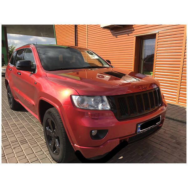 Jeep Grand Cherokee 2011 року