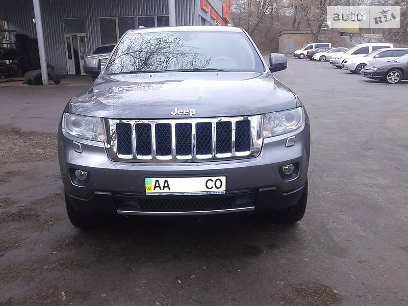 Jeep Grand Cherokee 2011 года