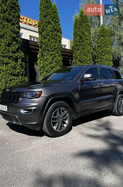 Jeep Grand Cherokee  2017