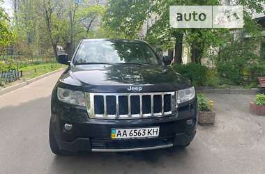 Jeep Grand Cherokee  2011