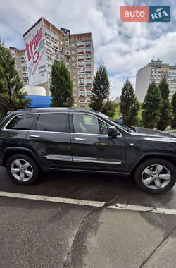 Jeep Grand Cherokee  2011