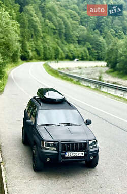 Jeep Grand Cherokee  2002