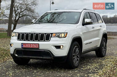 Jeep Grand Cherokee  2021
