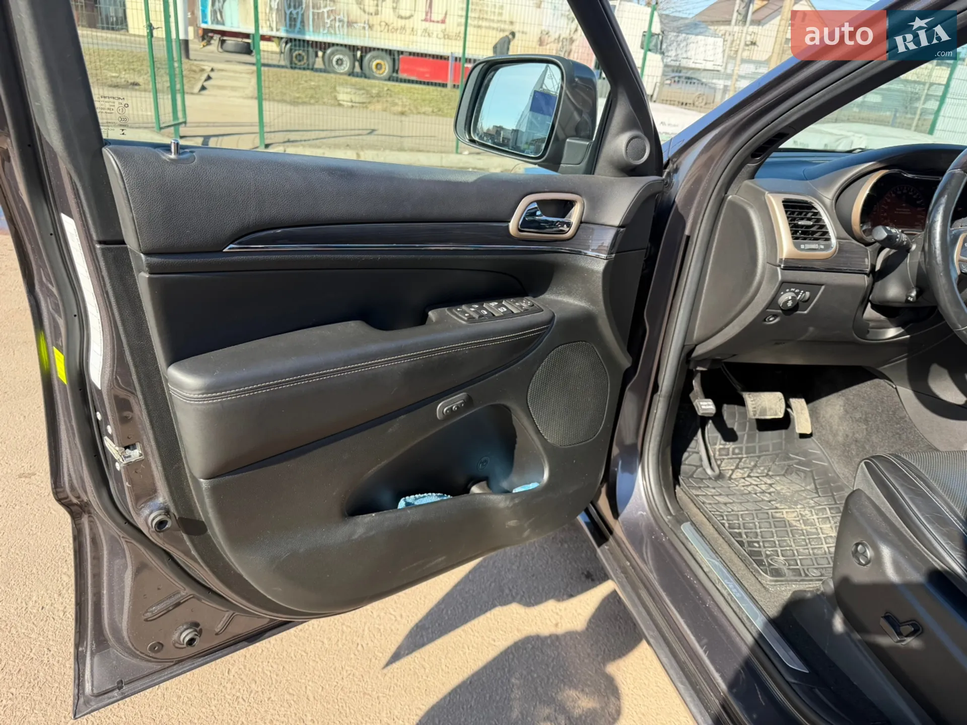 Jeep Grand Cherokee 2014 VIN 1C4RJFCM2EC338513 фото оголошення 9 з 17
