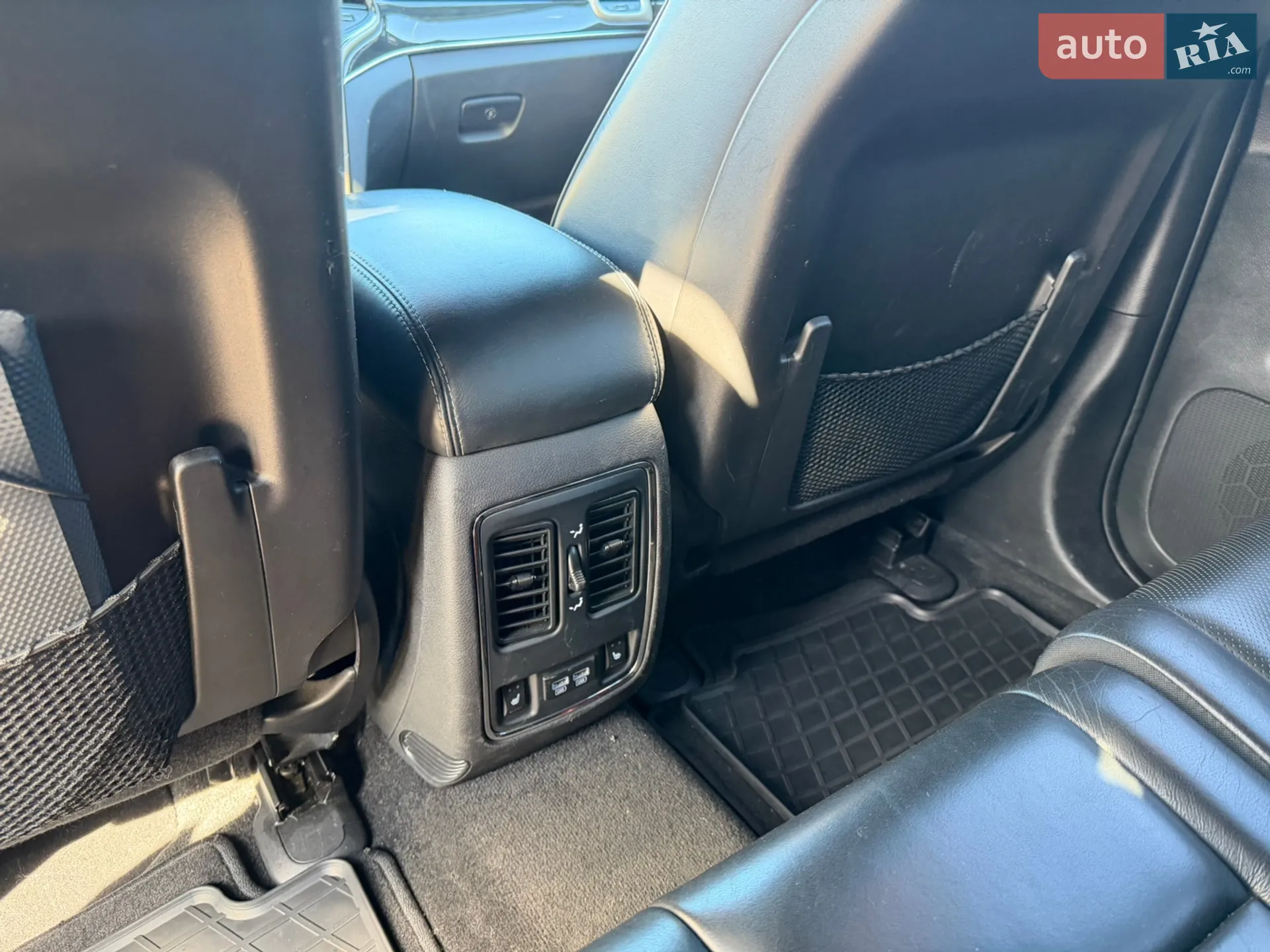 Jeep Grand Cherokee 2014 VIN 1C4RJFCM2EC338513 фото оголошення 10 з 17