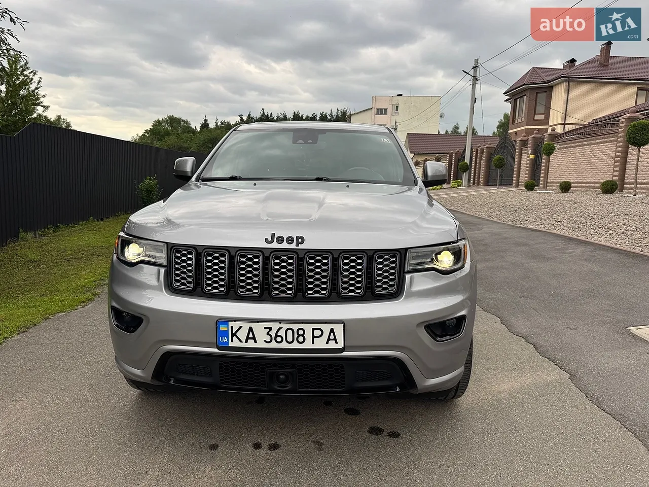 2020 Jeep Grand Cherokee - мініатюра 3